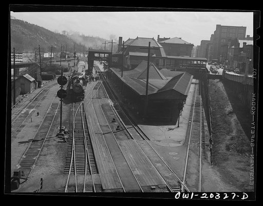 Untitled photo, possibly related to: Lynchburg, Virginia. Railroad station
