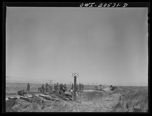 Iden, New Mexico. Atchison, Topeka and Santa Fe Railroad section gang working on a track