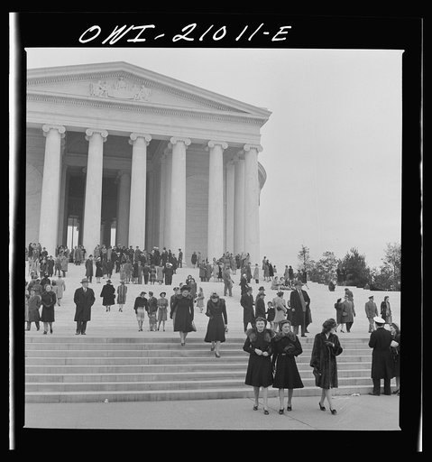 Washington, D.C. Crowds on the steps of the Jefferson Memorial