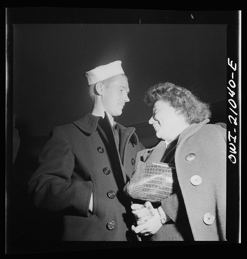 Washington, D.C. Sailors lined up to board a bus at the Greyhound terminal