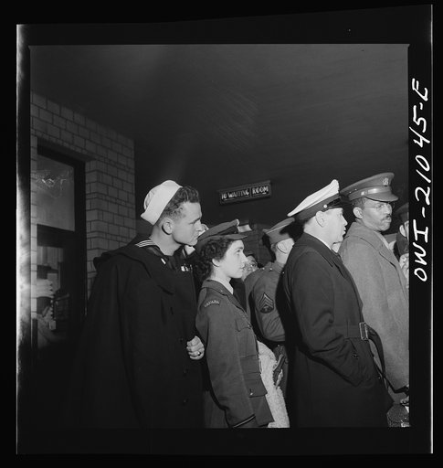 Washington, D.C. Boarding a special bus for servicemen. Leaving the Greyhound terminal on Sunday night