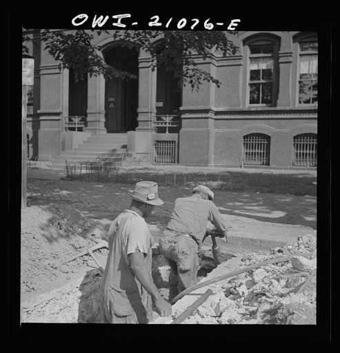 Untitled photo, possibly related to: Washington, D.C. Preparing the ground for the construction of emergency buildings on Independence Avenue