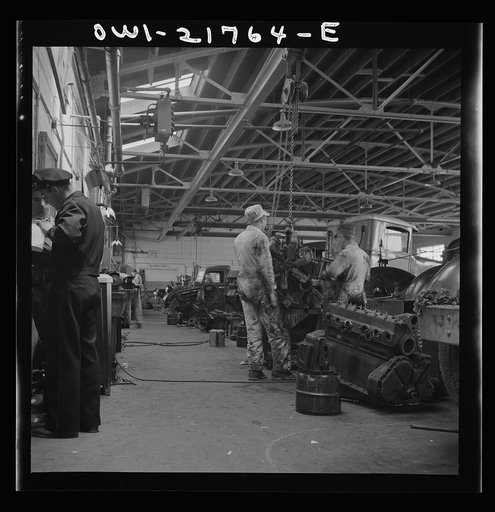 Burlington, North Carolina. Maintenance shops of the Associated Transport terminal