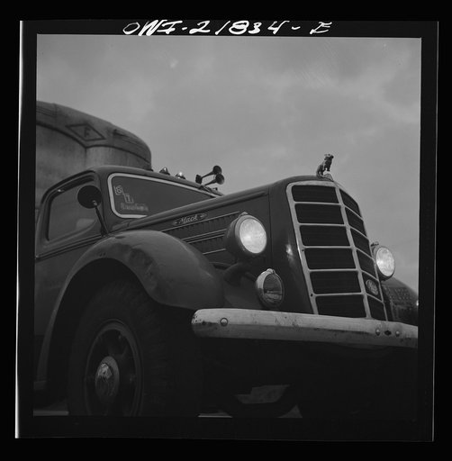 Truck from Montgomery, Alabama coming into Pensacola, Florida on U.S. Highway 29