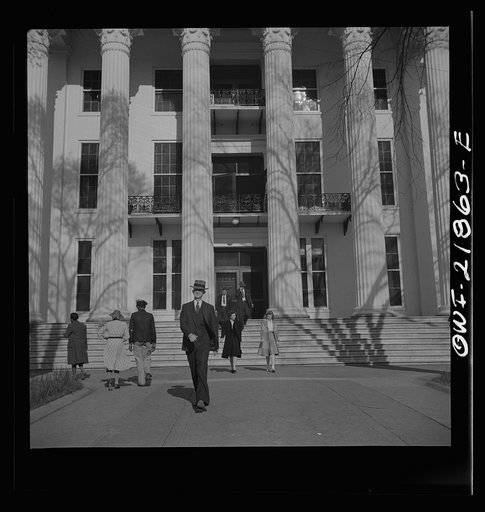 Montgomery, Alabama. State government employees leaving work. State capitol