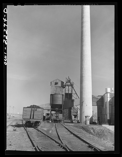 Gallup (vicinity), New Mexico. Gallup American Mining Company coal mine