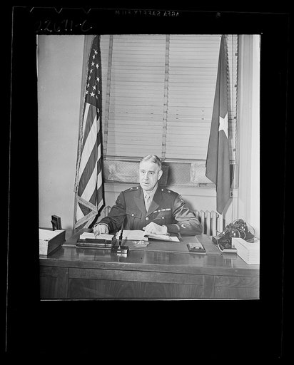 Charlottesville, Virginia. General Wickersham of the School of Military Government at the University of Virginia