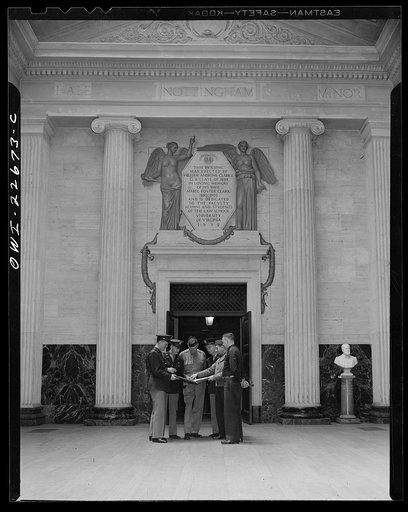 Charlottesville, Virginia. Officers of the School of Military Government gathered in the rotunda of the School of Law where policies of international law are taught to the personnel of the United States Army