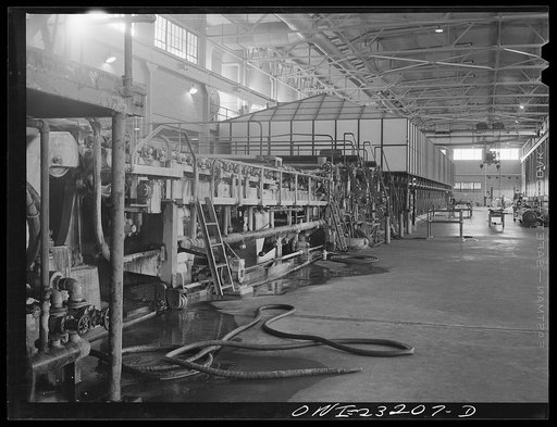 Lufkin, Texas. Southland paper mill. Paper machine from the wet end