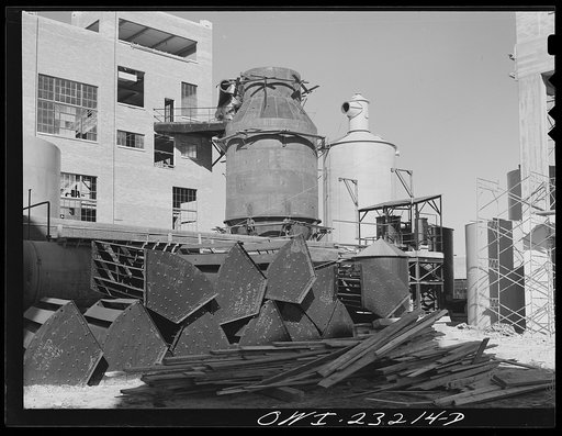 Lufkin, Texas. Southland paper mill. Part of the new Kraft paper mill which is under construction