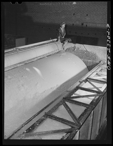 Lufkin, Texas. Southland paper mill. Vacuum decker which draws water off the ground wood to thicken the stock before the chemical stock is added