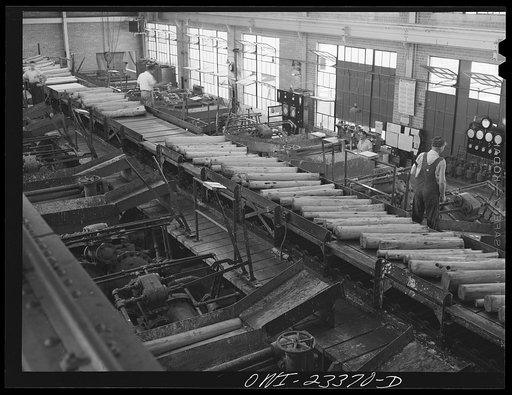 Lufkin, Texas. Southland paper mill. Grinding room where pulp logs are made into ground wood