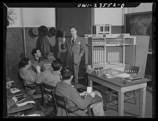 Bethlehem-Fairfield shipyards, Baltimore, Maryland. Training class