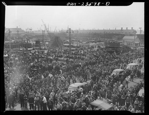 Bethlehem-Fairfield shipyards, Baltimore, Maryland. Change of shifts at 3:30