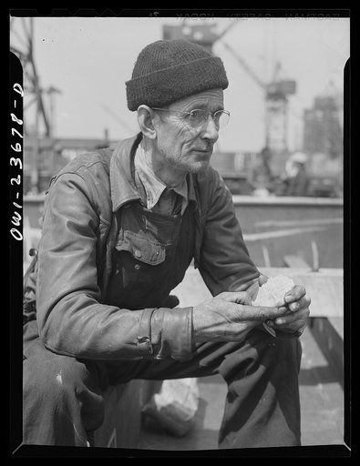 Bethlehem-Fairfield shipyards, Baltimore, Maryland. Lunch time