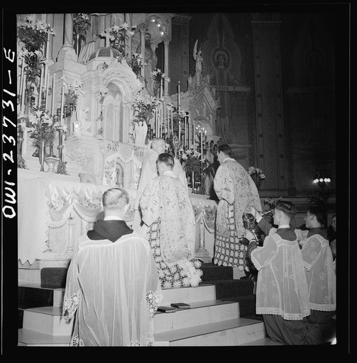 Buffalo, New York. Easter high mass at the Corpus Christi church in the Polish community