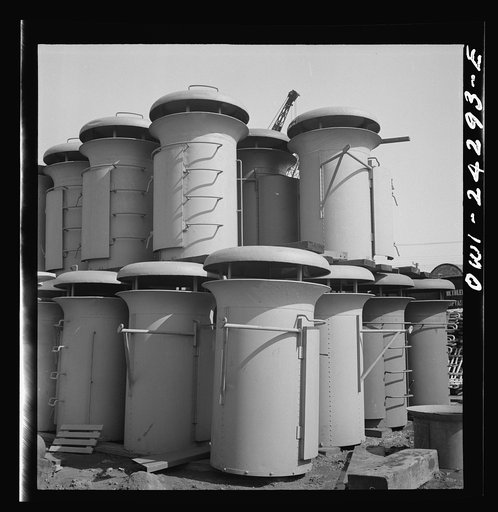 Bethlehem-Fairfield shipyards, Baltimore, Maryland. Crow's nest in storage