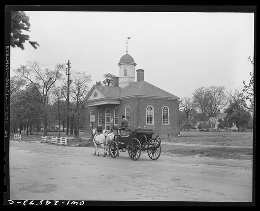 Wiliamsburg, Virginia. The capitol of the Virginia colony during the eighteenth century which was reconstructed and restored to its original state by John D. Rockefeller, Jr. during the 1930s. Old courthouse erected in 1770