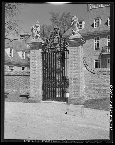 Williamsburg, Virginia. The capitol of the Virginia colony during the eighteenth century which was reconstructed and restored to its original state by John D. Rockefeller, Jr. during the 1930s. Gateway to the governor's palace