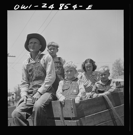 Untitled photo, possibly related to: San Augustine, Texas. Farm family in town on Saturday morning