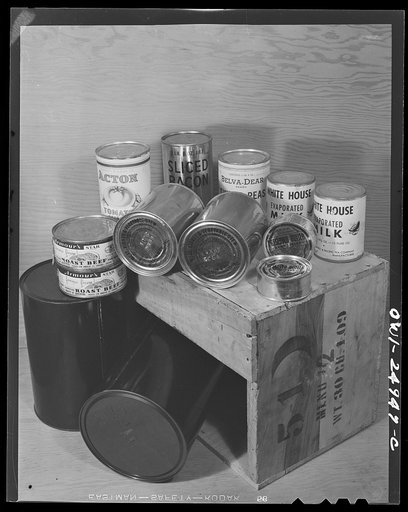 Chicago, Illinois. Subsistence research laboratory of the U.S. Army quartermaster depot. Five-in-one ration. This ration so designed so that five servicemen starting on a mission can throw the ration in the back of a jeep and proceed with assurance that they will have three square meals. Besides the