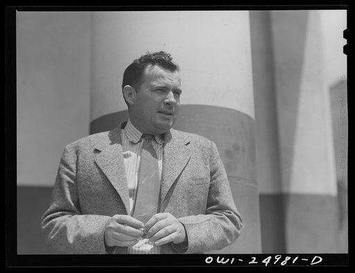 San Augustine, Texas. Mr. Curl, banker, secretary of the Lions Club, and member of the local rationing board