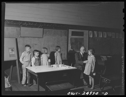 San Augustine, Texas. Dr. Schreiber of San Augustine giving typhoid innoculations at a rural school