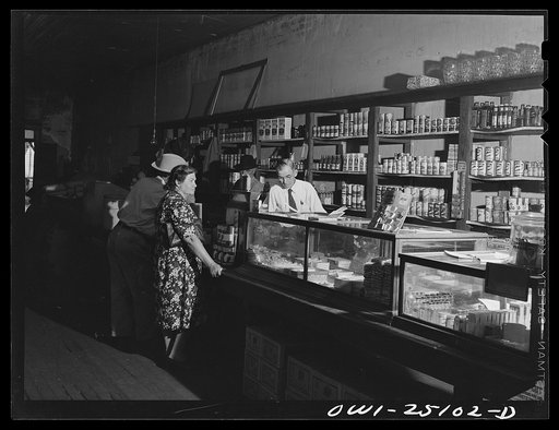 San Augustine, Texas. Grocery store
