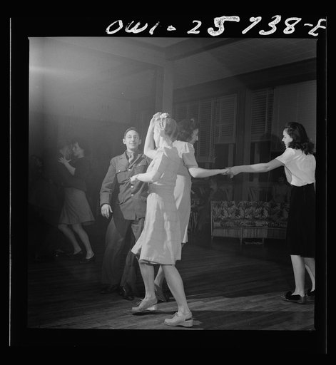 Arlington, Virginia. Jitterbugs at the bi-weekly Saturday night "open house" dance at Idaho Hall, Arlington Farms, a residence for women who work in the government for the duration of the war