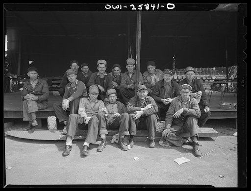 Bethlehem-Fairfield shipyards, Baltimore, Maryland. Workers during lunch hour