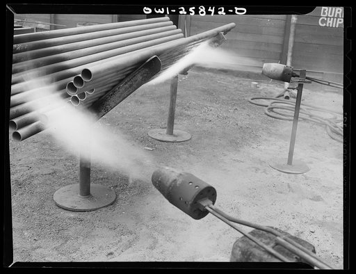 Bethlehem-Fairfield shipyards, Baltimore, Maryland. Flame throwers used to test pipes