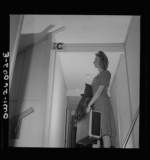 Arlington, Virginia. A new girl arriving at Idaho Hall, Arlington Farms, a residence for women who work in the U.S. government for the duration of the war