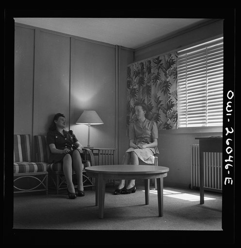 Arlington, Virginia. One of several alcoves off the corridor in Idaho Hall, Arlington Farms, a residence for women who work in the U.S. government for the duration of the war