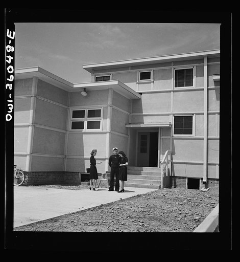 Arlington, Virginia. Rear view of Idaho Hall, Arlington Farms, a residence for women who work in the U.S. government for the duration of the war
