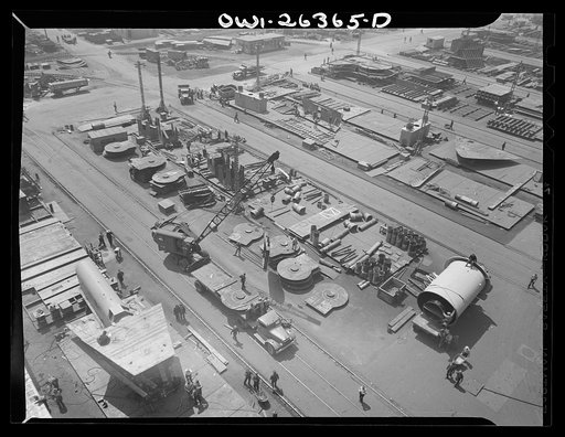 Bethlehem-Fairfield shipyards, Baltimore, Maryland. General view showing the section of the gunmount
