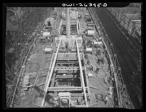 Bethlehem-Fairfield shipyards, Baltimore, Maryland. Group of workmen