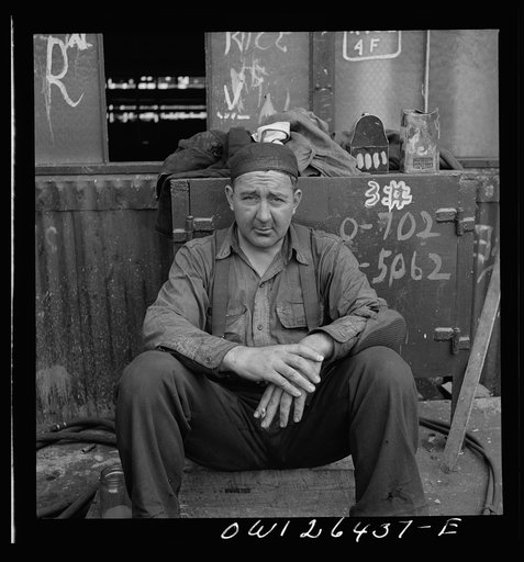 Bethlehem-Fairfield shipyards, Baltimore, Maryland. Welder during lunch hour
