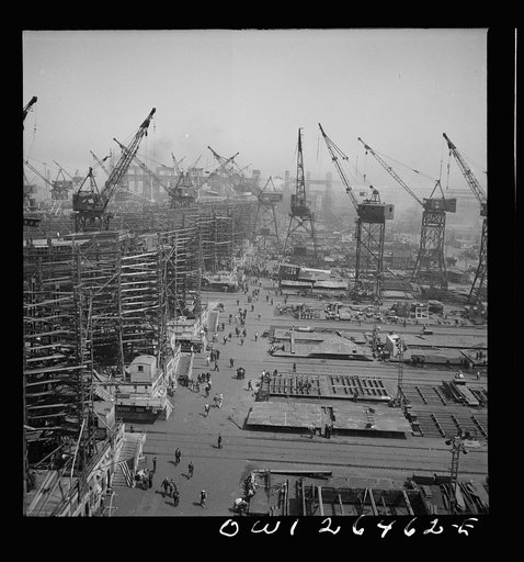 Bethlehem-Fairfield shipyards, Baltimore, Maryland. Shipways