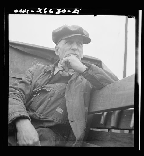Cicero, Illinois. A switchman at Clyde yard of the Chicago, Burlington and Quincy Railroad