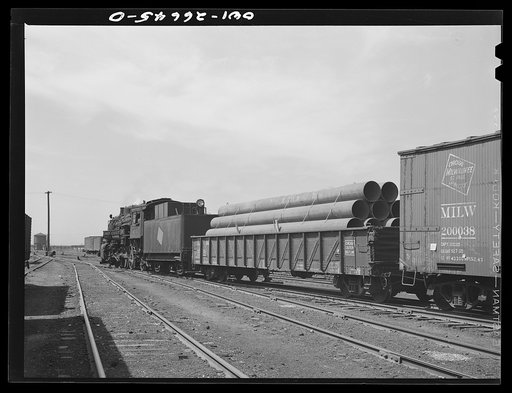 Bensenville, Illinois. Switching operations in Bensenville yard of the Chicago, Milwaukee, Saint Paul and Pacific Railroad
