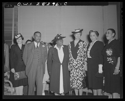First lady inspects war workers' homes. On an inspection tour of federal dormitories for war workers in Washington, D.C., on May 18, Mrs. Eleanor Roosevelt visited four projects erected for Negroes and expressed herself as highly pleased with the accomodations