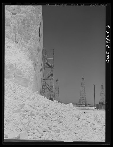 Untitled photo, possibly related to: Freeport Sulphur Company, Hoskins Mound, Texas. Sulphur wells and vat