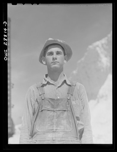 Untitled photo, possibly related to: Freeport Sulphur Company, Hoskins Mound, Texas. Sulphur leaders