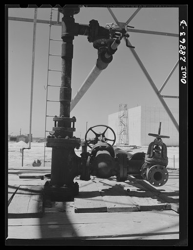 Freeport Sulphur Company, Hoskins Mound, Texas. Sulphur well with a vat in the background