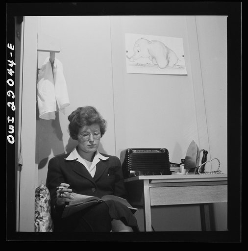 Arlington, Virginia. Idaho Hall, Arlington Farms, a residence for women who work in the United States government for the duration of the war