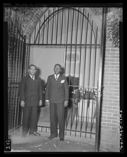 President of Liberia honors nation's founder. His Excellency, Edwin M. Barclay, President of the Republic of Liberia, paid tribute to this nation's founder Saturday, May 29, 1943 when he journeyed to Mount Vernon, Virginia, to place a wreath on the tomb of George Washington, first President of the U