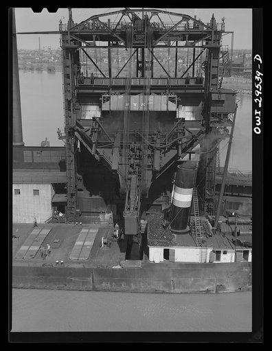 Sandusky, Ohio. Loading coal into a lake freighter at the Pennsylvania Railroad docks