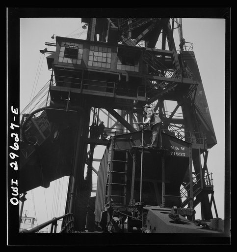 Sandusky, Ohio. A carload of coal at the loading machine at the Pennsylvania Railroad dock