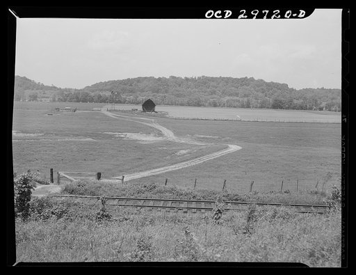 Flatlands typical of the farm land up and down the Ohio River on the way to Cincinnati