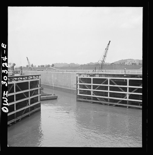 Gallipolis, Ohio. Lock gates opening to allow the barges to enter